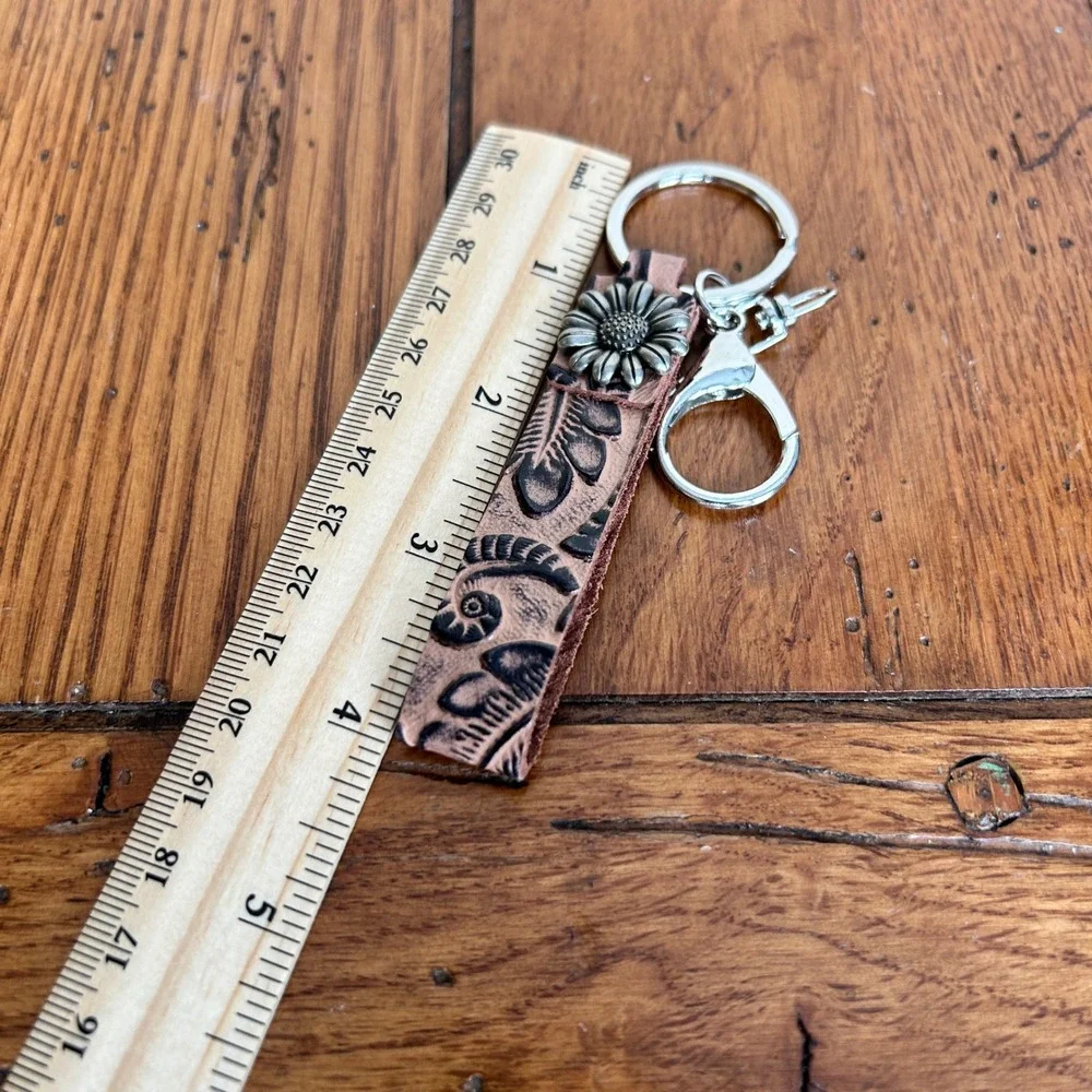 N/A measurements leather